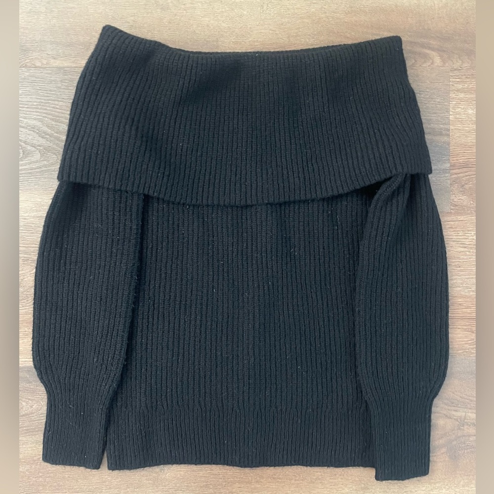 Theory Black Off The Shoulder Wool Sweater Size Medium